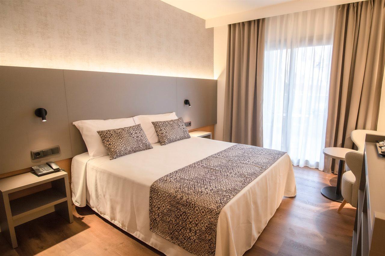 Hotel Golden Bahia De Tossa & 4* Sup. Tossa de Mar