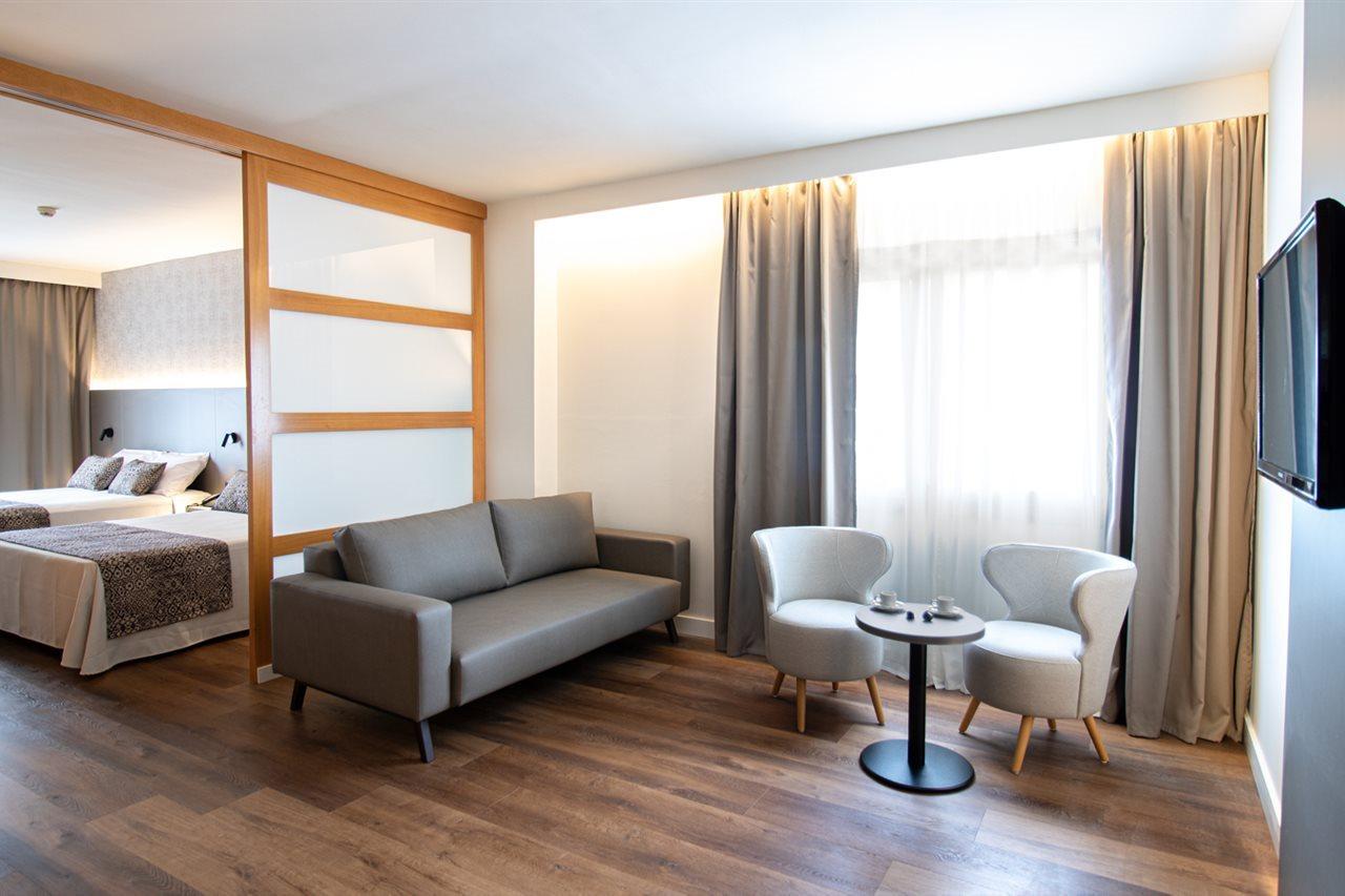 Hotel Golden Bahia De Tossa & 4* Sup.